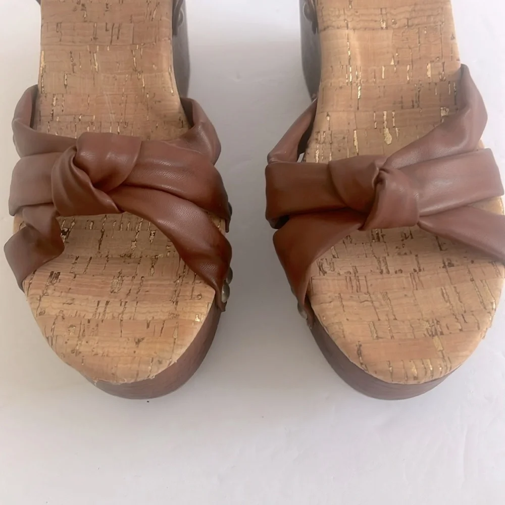 KORKS $129 Women Dawson Wedge Platform Chunky Heel Sandal Brown Shoes Size 8 NEW